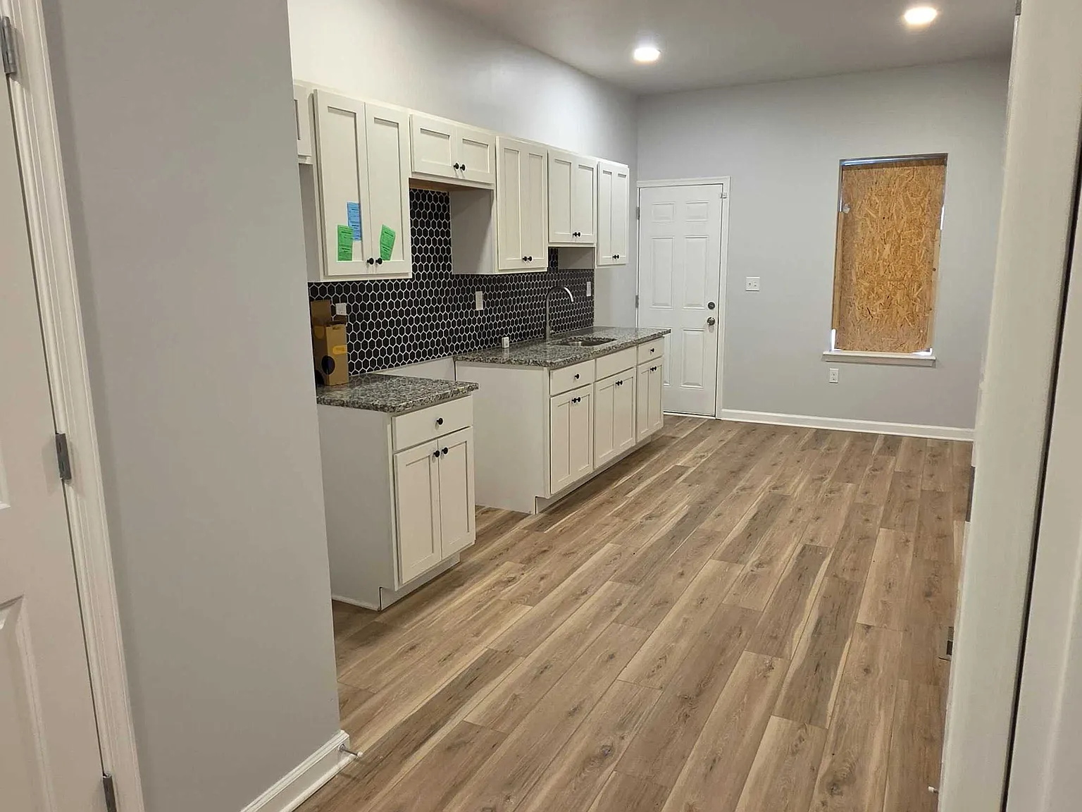 2 bed, 1.5 bath, $1,450 — Photo 2