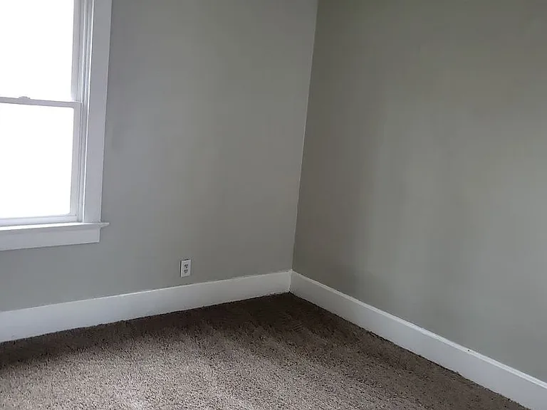 1104 Adams Ave — Photo 5