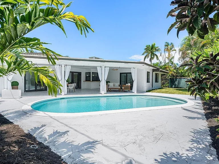 1200 SW 8th St — Photo 30