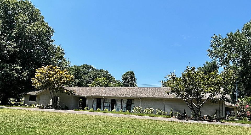 Front view 