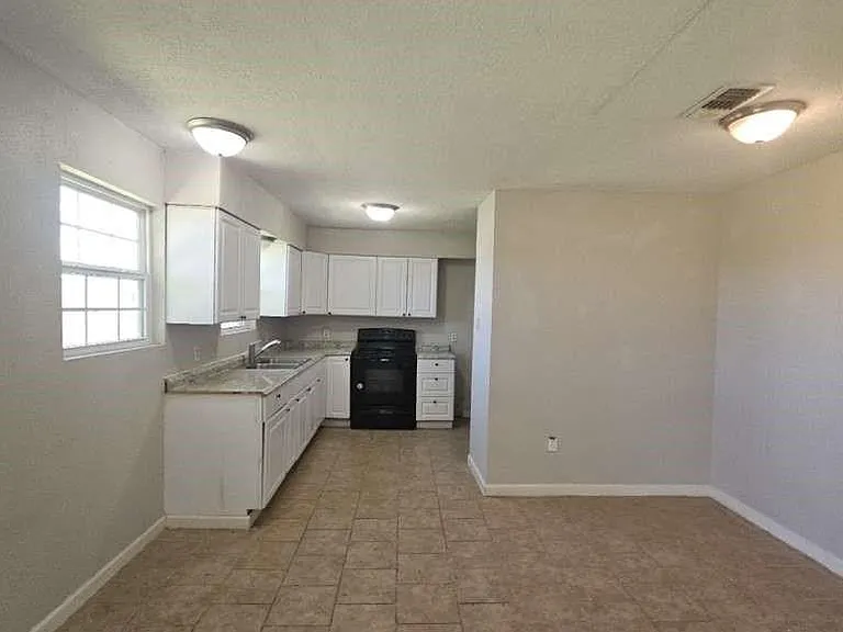 8607 Sherrywood Dr — Photo 4