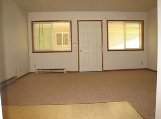 951 SW Church St #14, Dallas, OR 97338