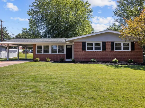 8758 Sturdy Dr, Saint Louis, MO 63126