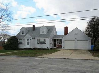 302 Princess Ave, Cranston, RI 02920