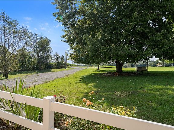 5th image of 41664 Miller Rd