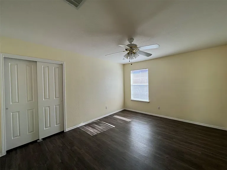116 Remington Dr — Photo 8