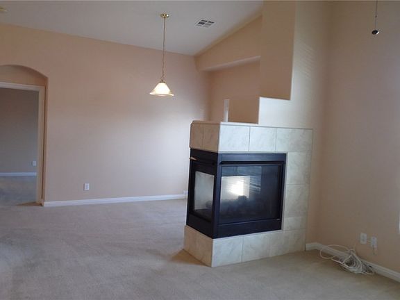 2nd image of 1097 Pleasure Ln #1-UT