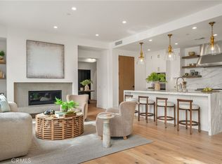 4261 Uptown Newport Dr #1, Newport Beach, CA 92660