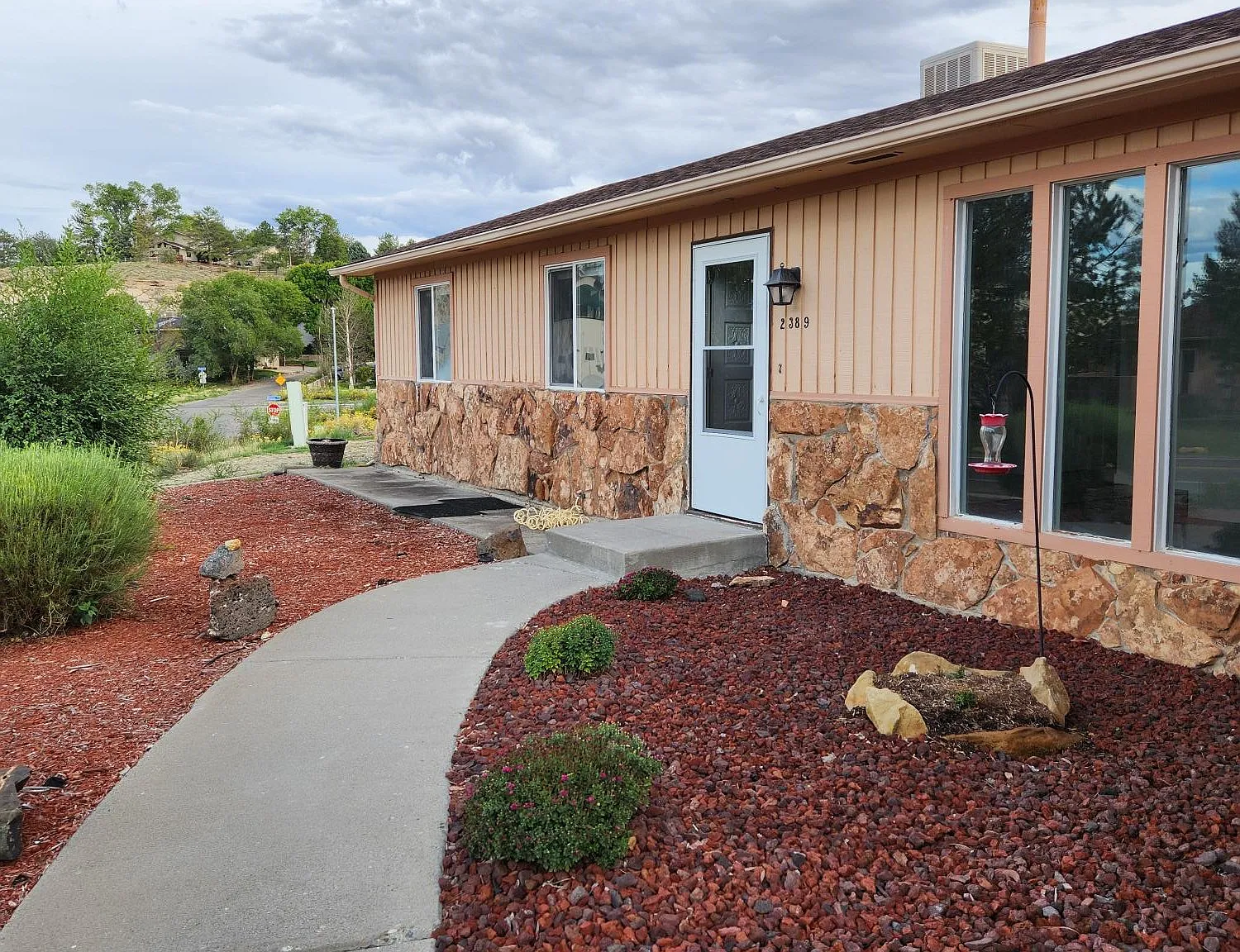 2389 Ridge Circle Drive — Photo 1