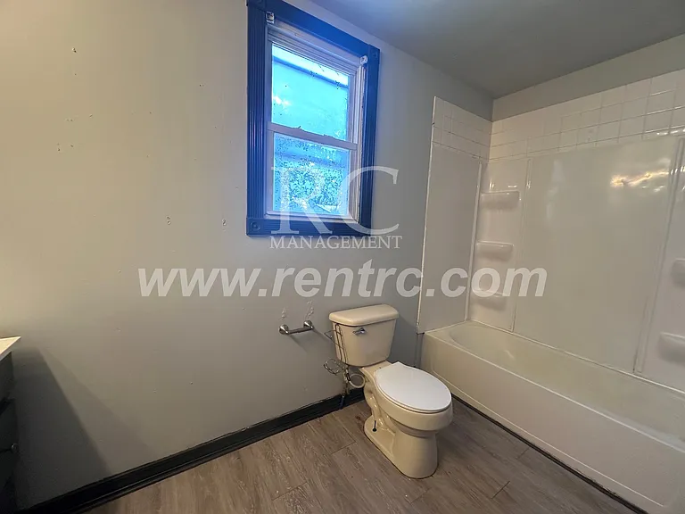 33 Bismark St — Photo 4
