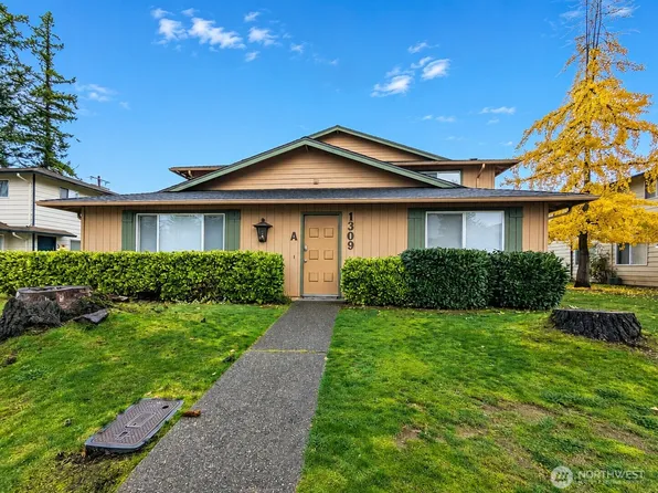1309 Wildwood Street #A/B/CD, Marysville, WA 98270