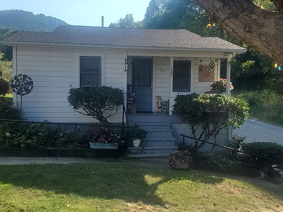 5th image of 209 Yates Cove Rd