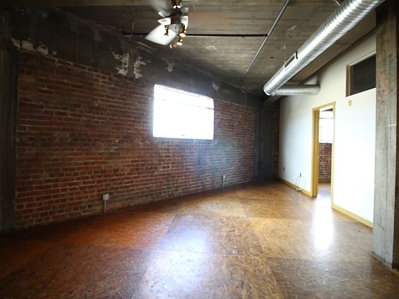4th image of 203 Hull St APT 4D