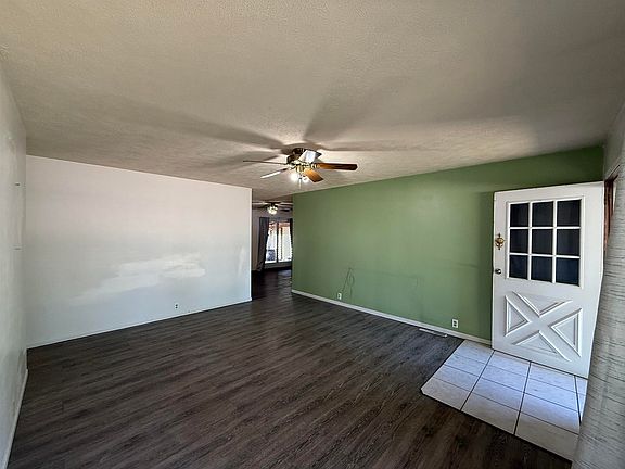4th image of 5521 Comanche Rd