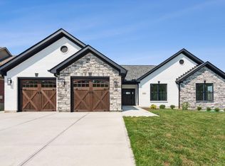 7438 Whispering Farm Trl, Cleves, OH 45002