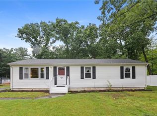 26 Pheasant Run Rd, Southington, CT 06489