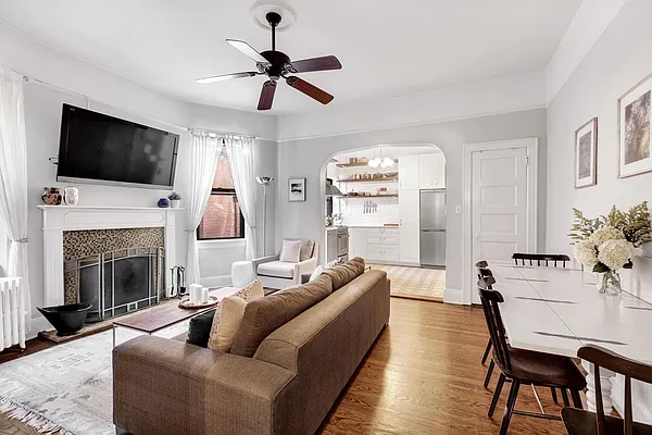 Sold by Engel and Volkers Brownstone Brooklyn | media 2