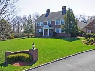 7 Cambridge Rd, Lafayette, NJ 07848