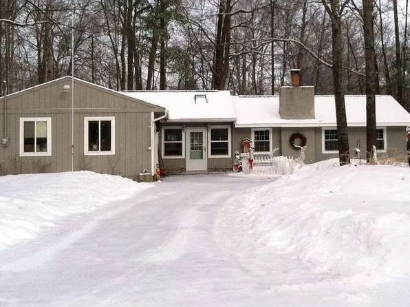 1794 Bluewater Ave, Gaylord, MI 49735