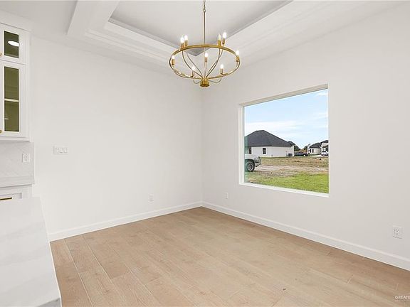 5th image of 1921 Black Hills St