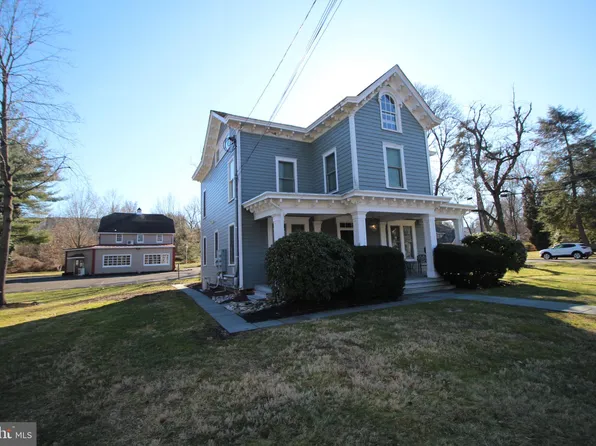 31 W Afton Ave, Yardley, PA 19067