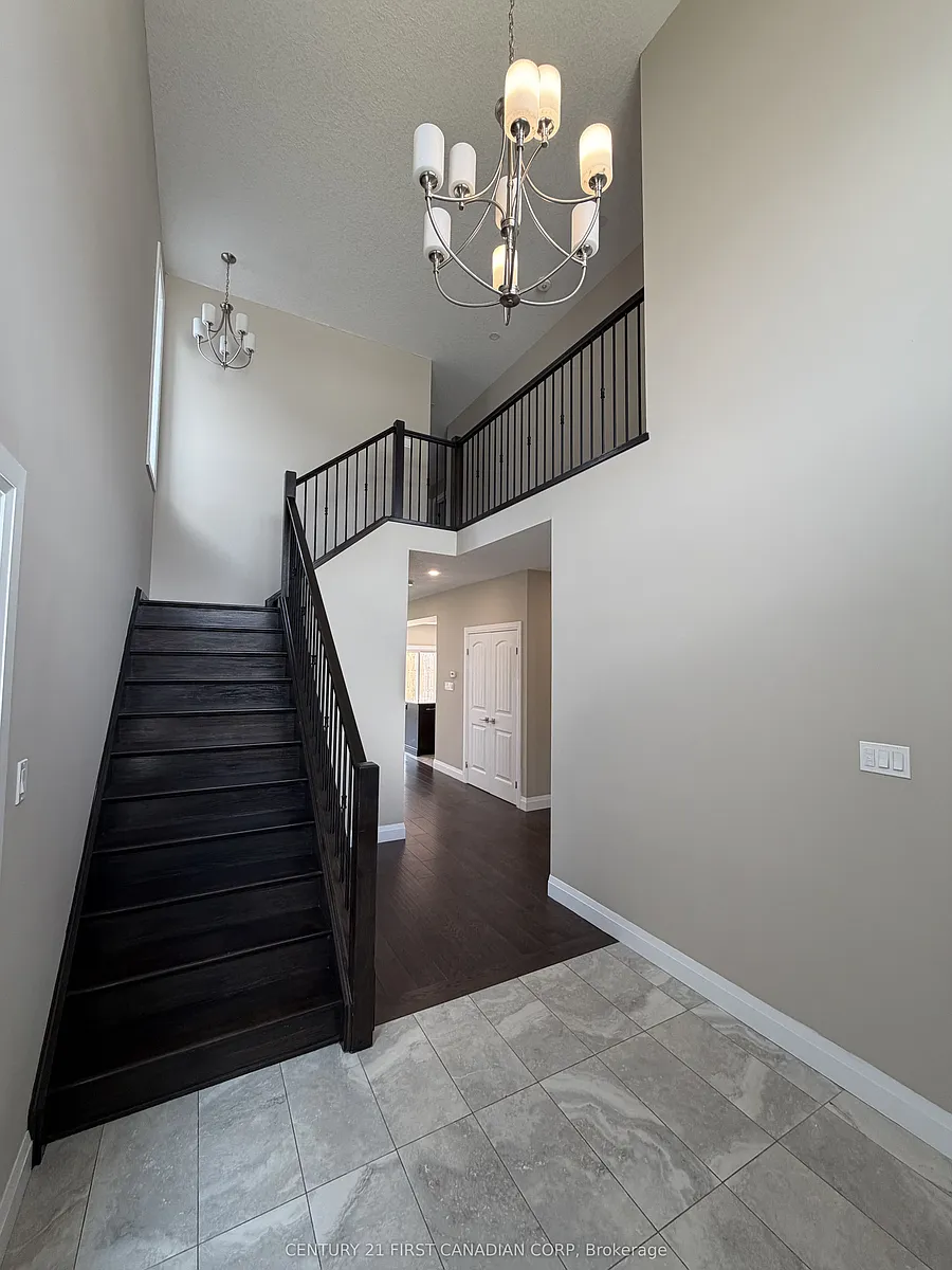 Building Photo - 2779 Oriole Dr #UPPER