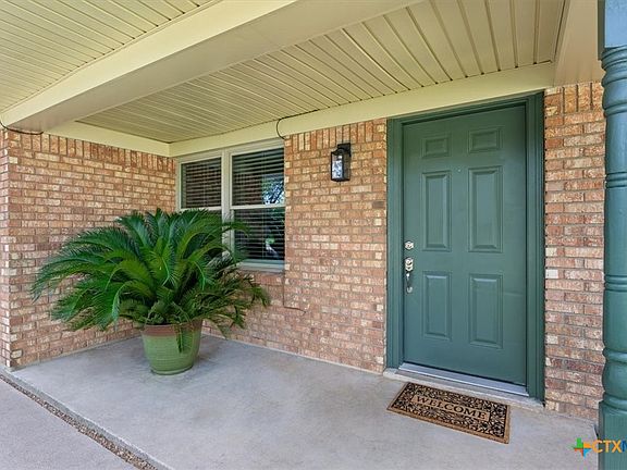 4th image of 3309 East Dr