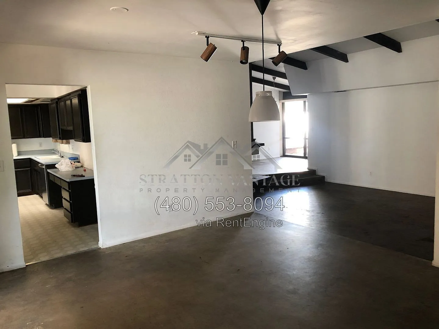3 bed, 2.0 bath, 1750 sqft, $2,099 — Photo 3