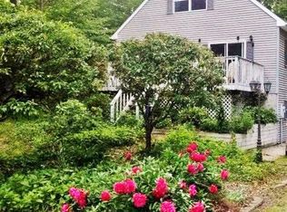 5 Woodland Dr, Gansevoort, NY 12831