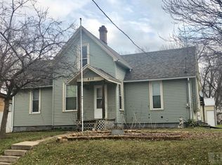 820 S 11th St, Oskaloosa, IA 52577