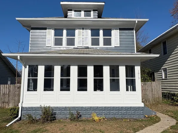 1013 E Fairview Ave, South Bend, IN 46614