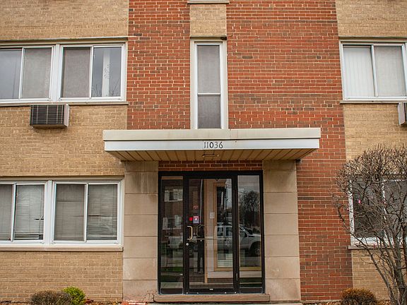 2nd image of 11036 S Kenneth Ave APT 1