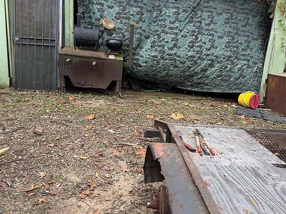 3rd image of 6002 Mohawk St