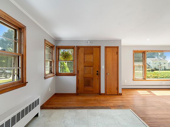 4th image of 13 Driscoll Drive