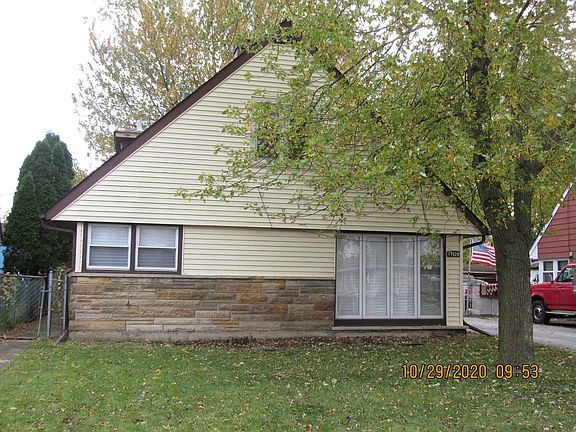 2nd image of 17029 Oakwood Ave