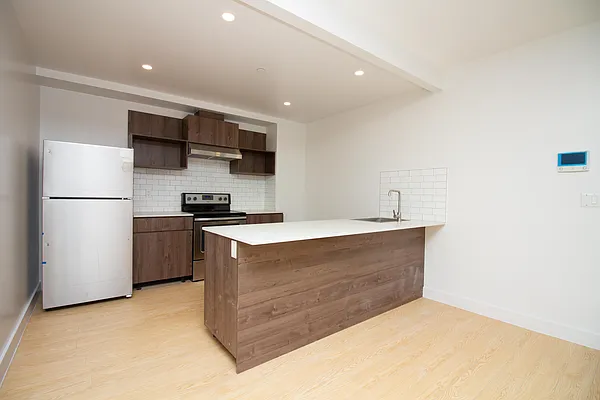 Rented by Oxford Property Group | media 19