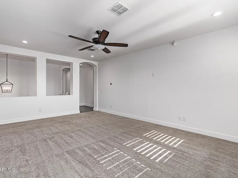 3056 E Appaloosa Rd — Photo 16
