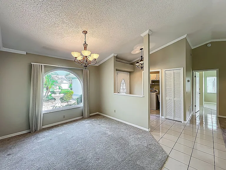 1843 Shadyhill Ter — Photo 35