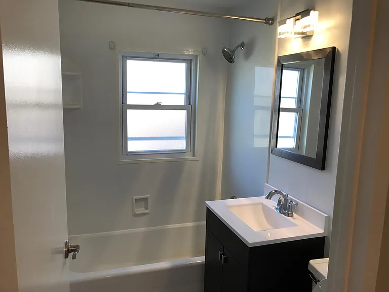 340 S Cass Ave #BSW — Photo 11