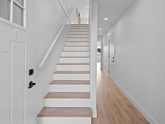 5th image of 2030 Stone Hearth Ln #B