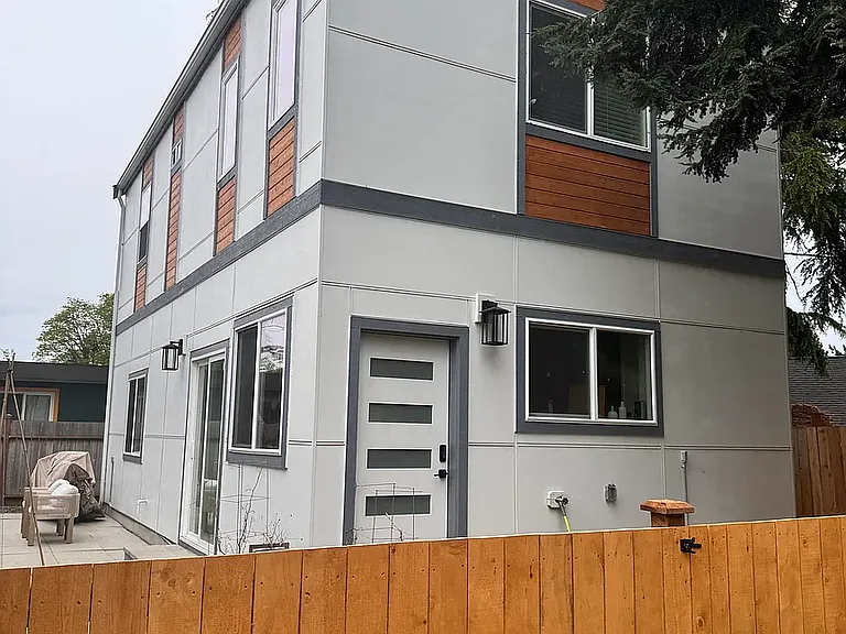 9108 Corliss Ave N #B — Photo 1