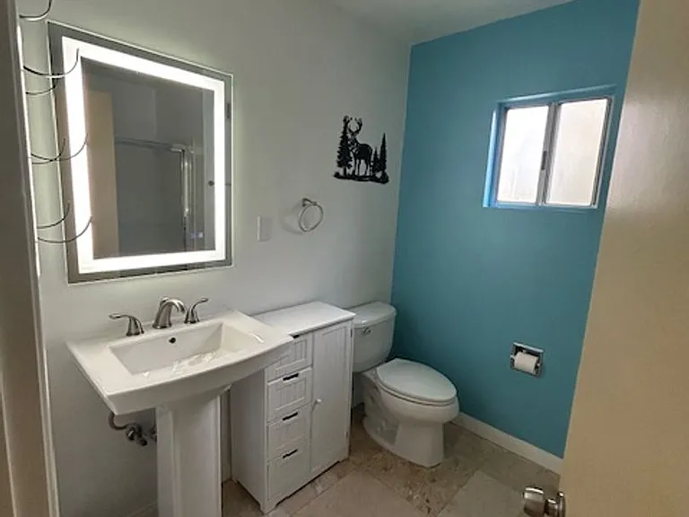 716 Barret Way — Photo 12