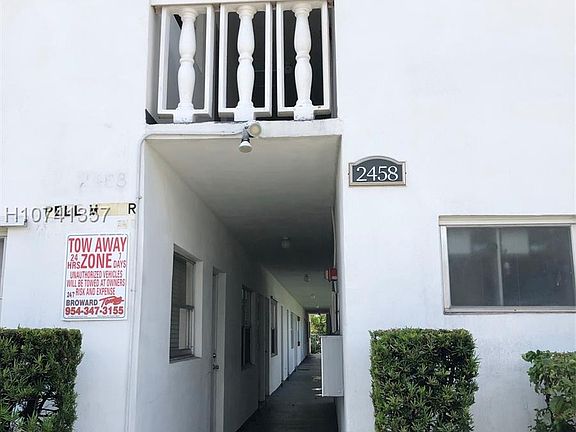 2nd image of 2458 Polk St APT 101