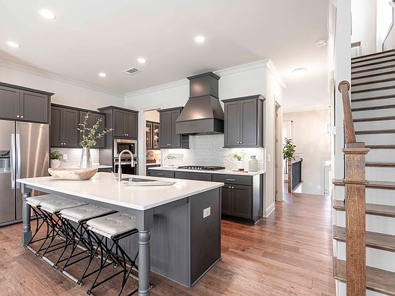 3rd image of 1878 Skyfall Cir NE #80