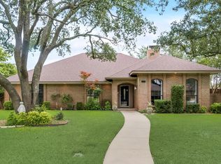 727 Villa Creek Dr, Duncanville, TX 75137