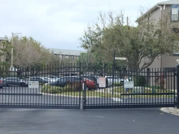 2535 Middleton Grove Dr, Brandon, FL 33511