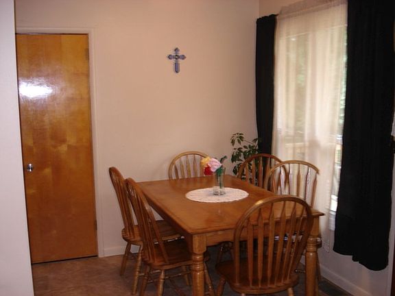 4th image of 1021 McConnell Dr