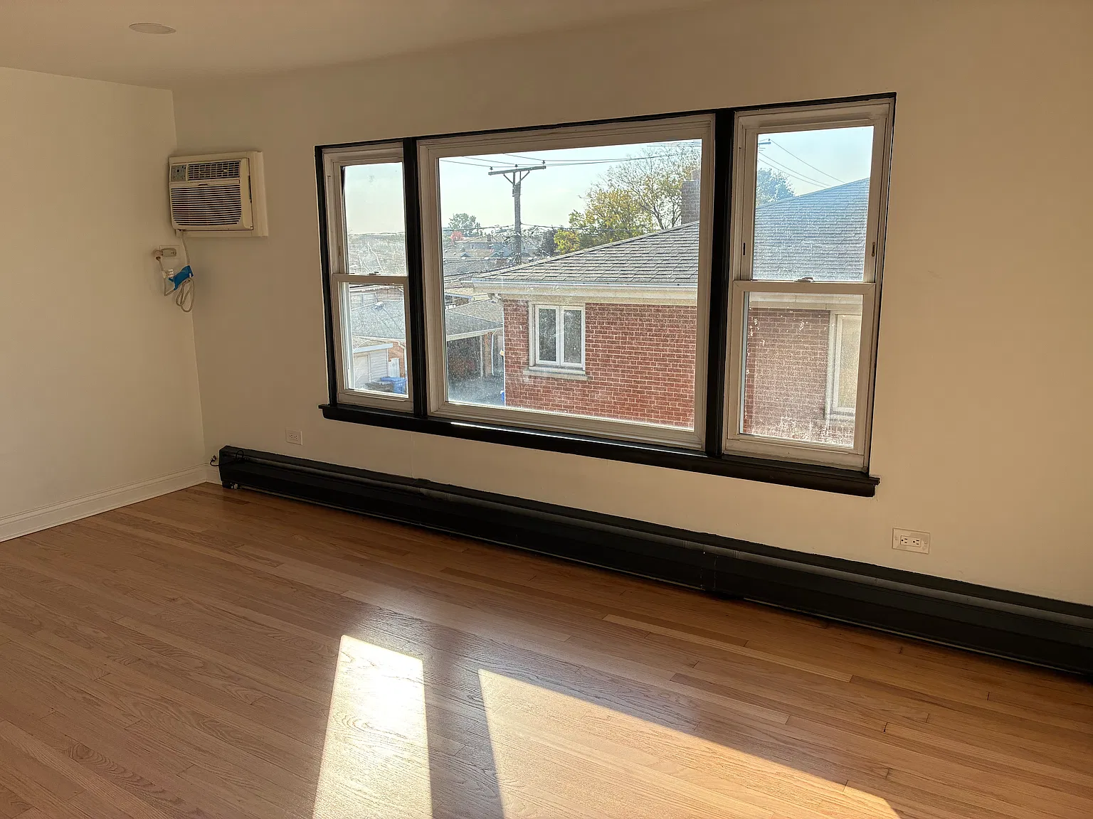 1 bed, $1,400 — Photo 2