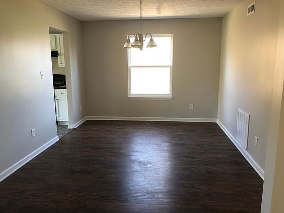 5th image of 672 Vernon Pl