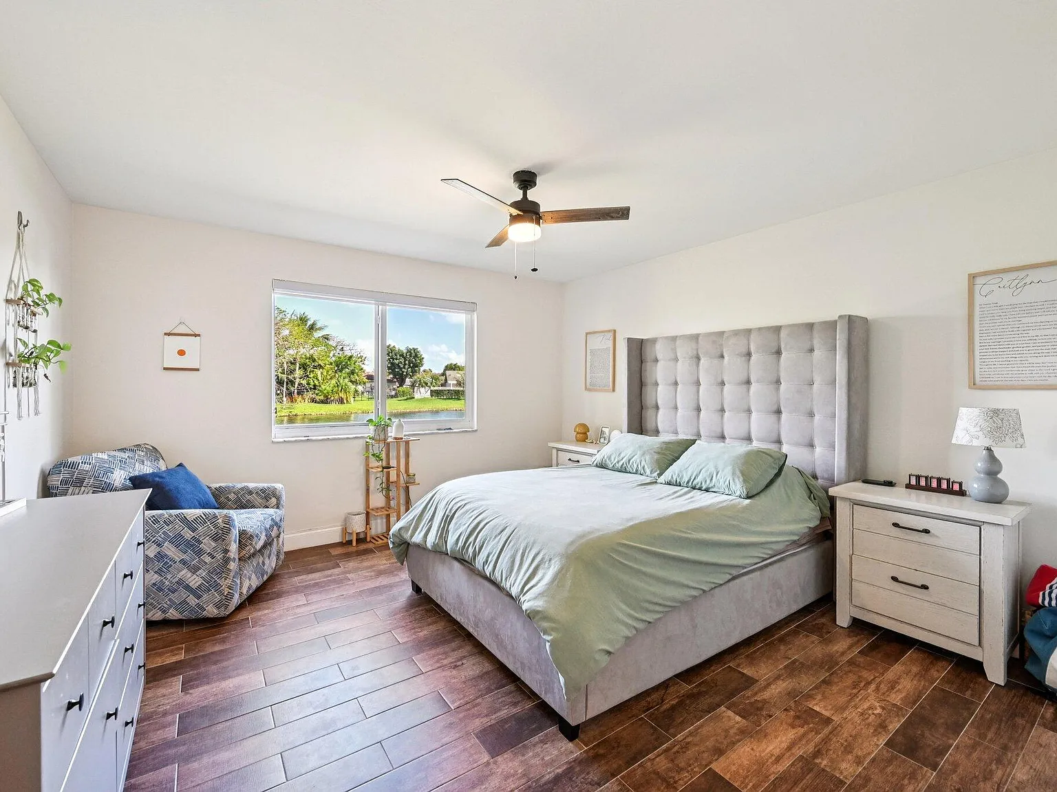 2 bed, 2.0 bath, 996 sqft, $2,950 — Photo 4